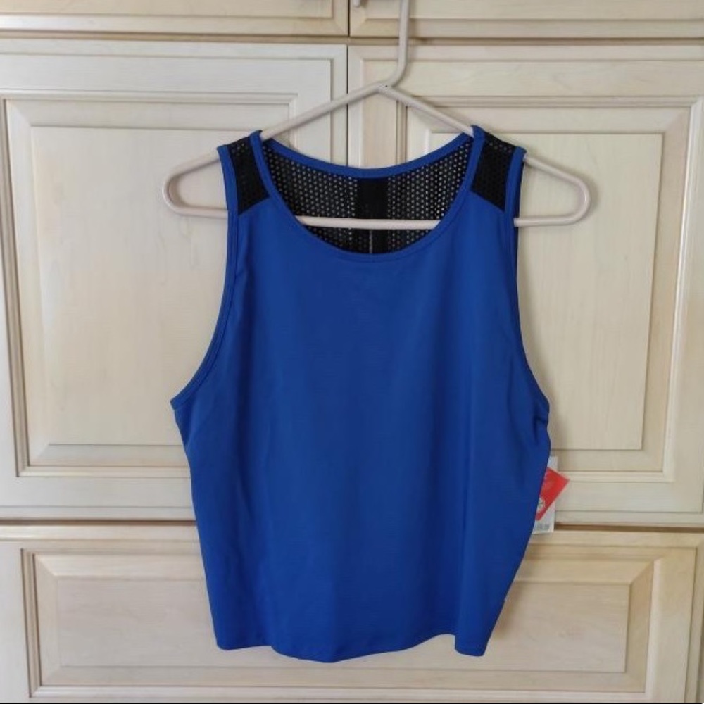 🆕 Marika: Blue/Black Workout Top